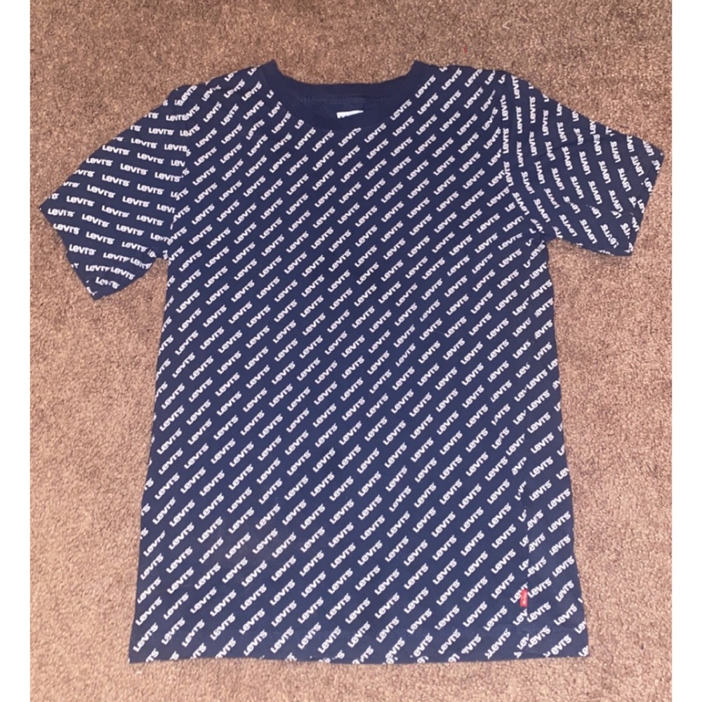 Levi’s T-shirt